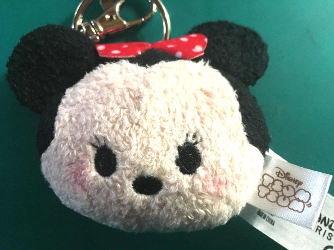 Porte clés disney disneyland paris : Peluche Minnie Tsum Tsum